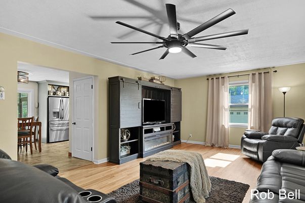Dining room, Interior, Kitchen, Living room, Stainless Steel Appliances, Wood Texture Flooring