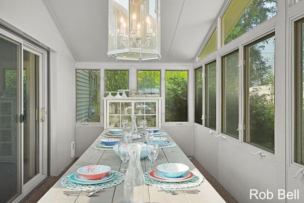 Chandelier, Dining room, Interior, Sun Room