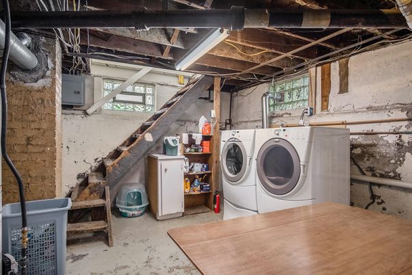 Interior, Washer