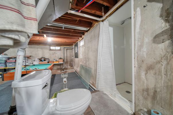 Bathroom, Interior, Wooden Beams