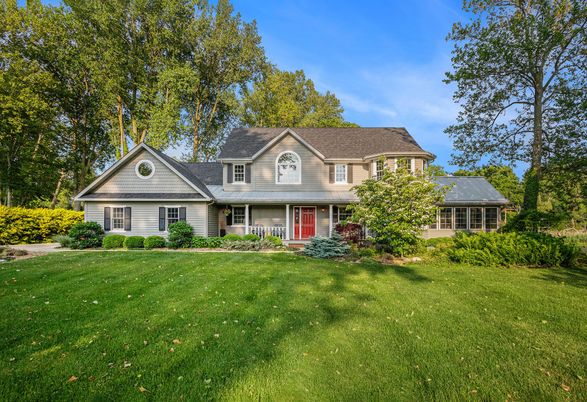 Backyard, Exterior, Facade, Farmhouse