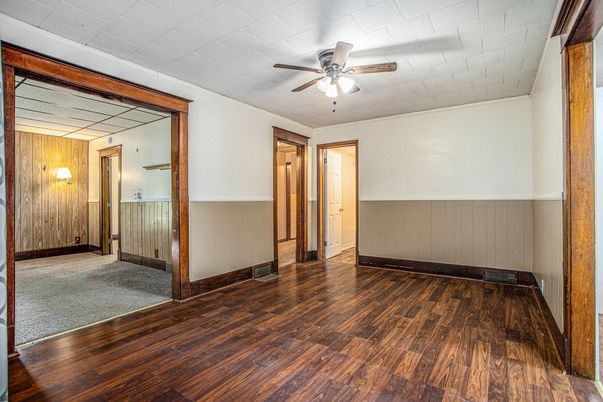 Empty room, Interior, Wood Texture Flooring, Wooden Walls