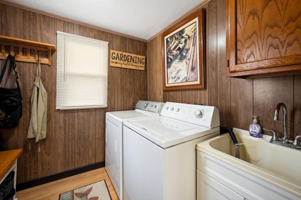 Interior, Washer, Wood Texture Flooring, Wooden Walls