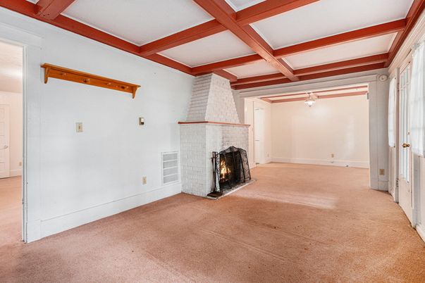Empty room, Fireplace, Interior, Wooden Beams