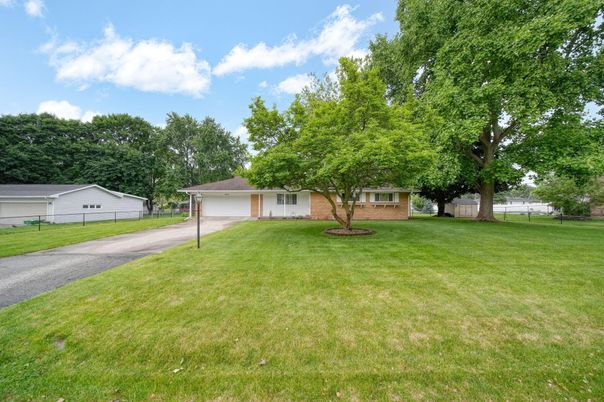 Backyard, Detached Garage, Exterior