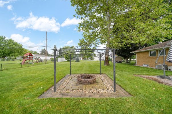 Backyard, Exterior, Playground