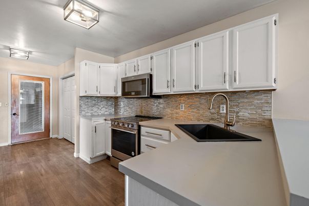Interior, Kitchen, Wood Texture Flooring