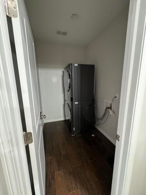 Interior, Washer, Wood Texture Flooring