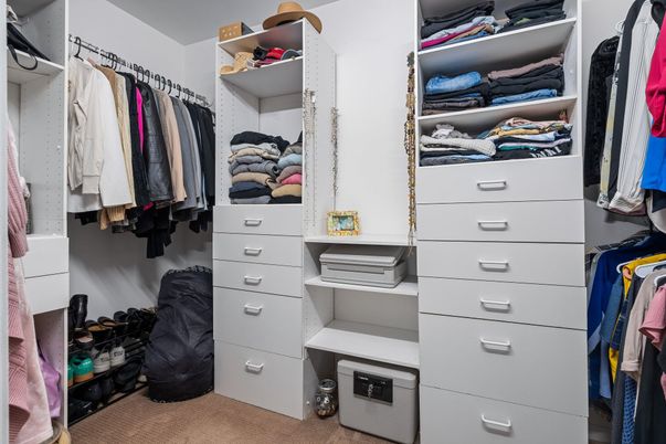 Interior, Walk-in Closets