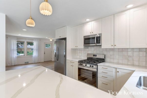 Interior, Kitchen, Pendant Lights, Recessed Lighting, Stainless Steel Appliances