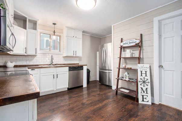 Interior, Kitchen, Pendant Lights, Stainless Steel Appliances, Wood Texture Flooring
