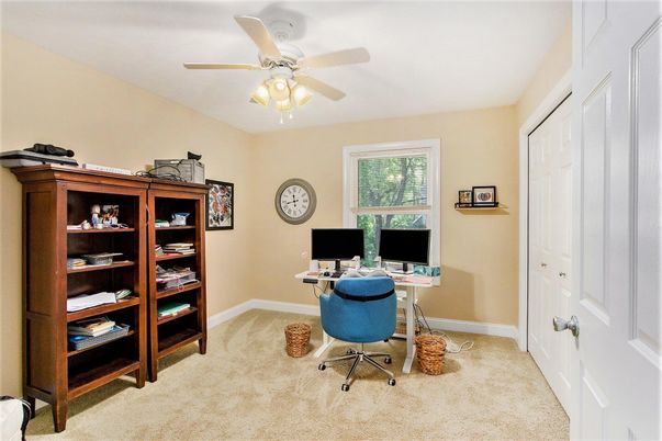Home Office, Interior