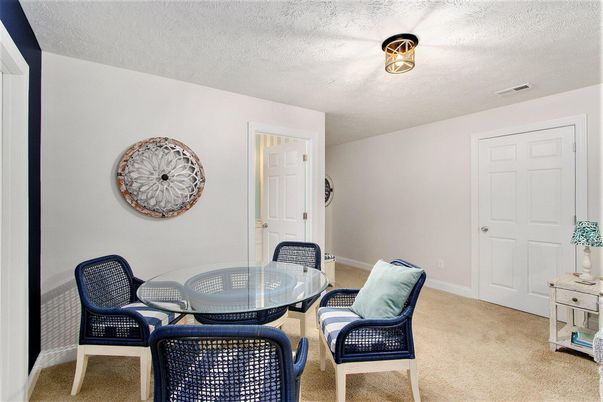 Dining room, Interior