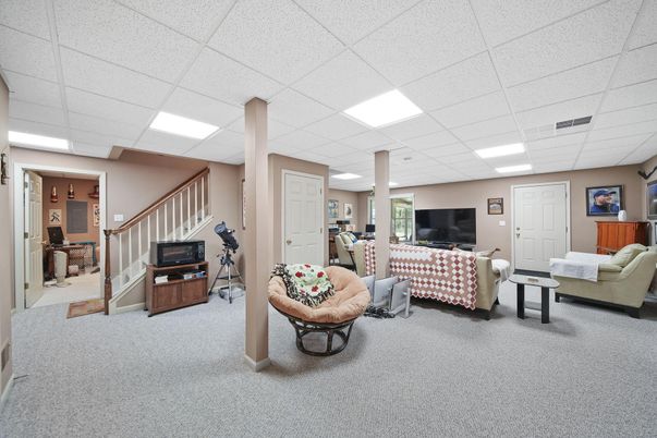 Fitness Equipment, Interior, Living room, Recessed Lighting