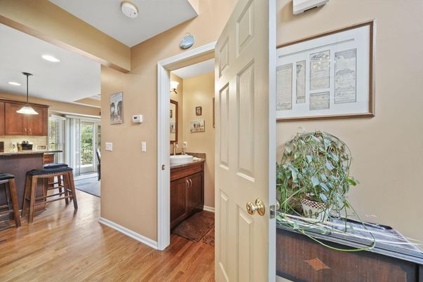 Bathroom, Dining room, Interior, Pendant Lights, Recessed Lighting, Wood Texture Flooring