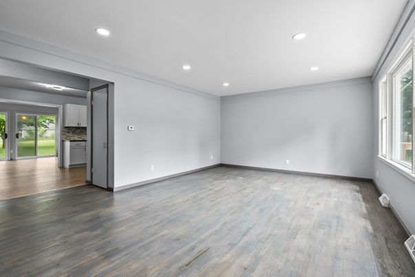 Empty room, Interior, Recessed Lighting, Wood Texture Flooring