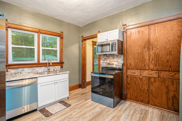 Interior, Kitchen, Stainless Steel Appliances, Wood Texture Flooring
