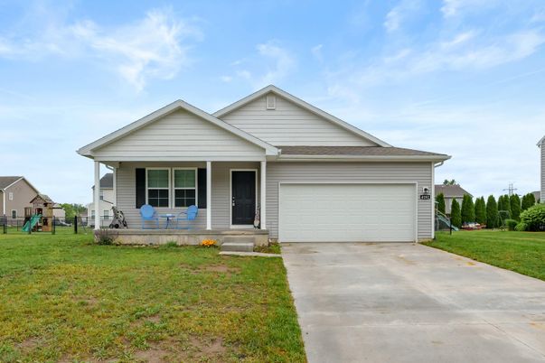 Attached, Backyard, Exterior, Facade, American Craftsman