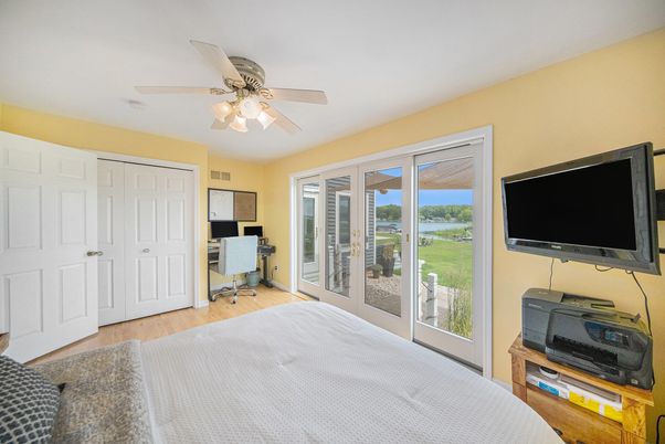 Bedroom, Home Office, Interior, Water, Wood Texture Flooring
