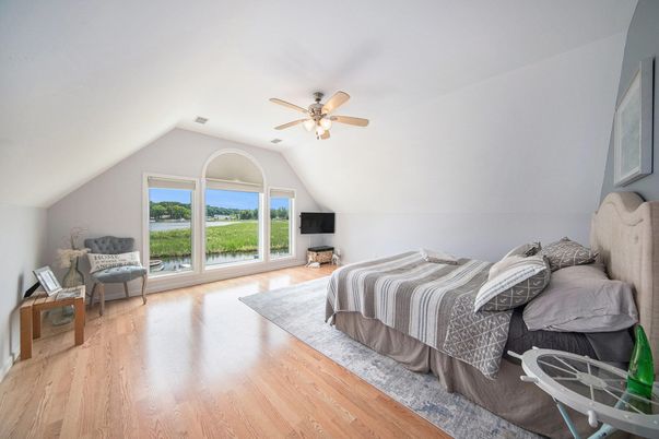 Bedroom, Interior, Water, Wood Texture Flooring