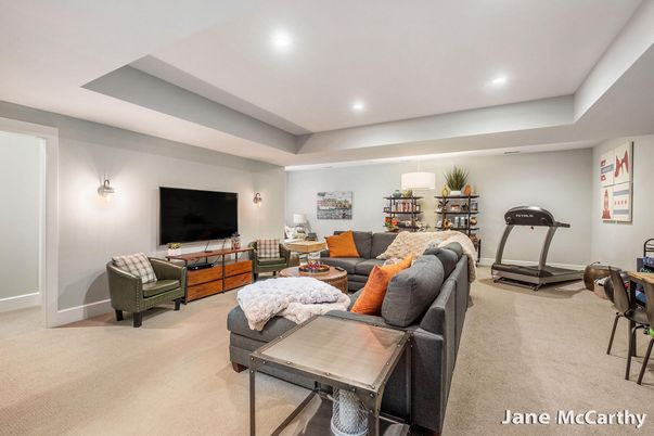 Fitness Equipment, Interior, Living room, Recessed Lighting