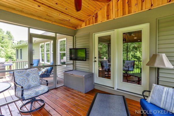 Exterior, Wood Texture Flooring