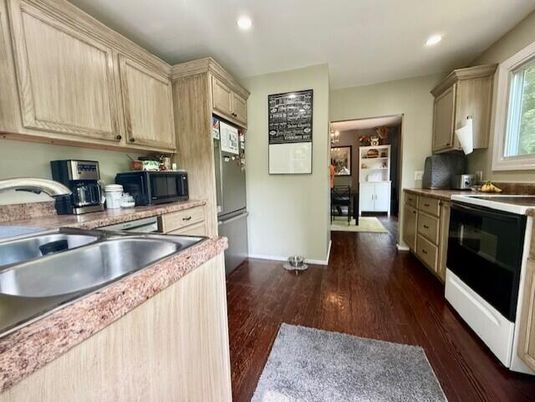 Interior, Kitchen, Recessed Lighting, Wood Texture Flooring