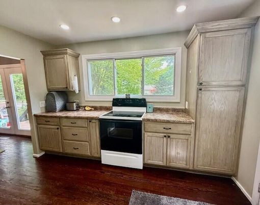 Interior, Kitchen, Recessed Lighting, Wood Texture Flooring