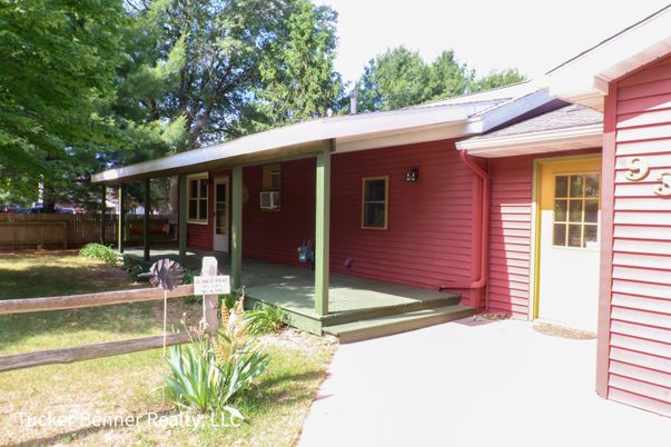 Exterior, Solar Panels