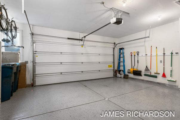 Garage, Interior