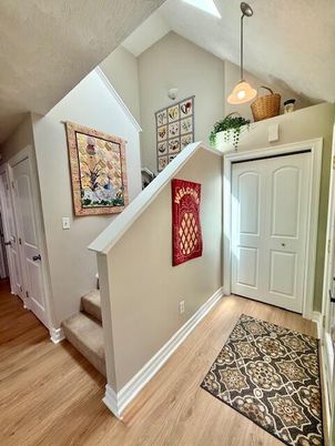 Interior, Pendant Lights, Wood Texture Flooring