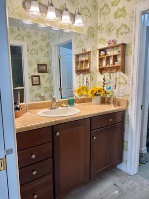 Bathroom, Dual Sink Vanities, Interior