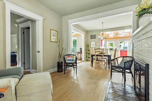 Chandelier, Dining room, Interior, Pendant Lights, Wood Texture Flooring