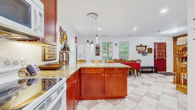 Dining room, Interior, Kitchen, Pendant Lights, Recessed Lighting