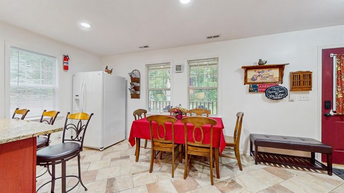 Dining room, Interior, Recessed Lighting