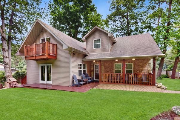 Exterior, Facade, Brick Facade, Farmhouse
