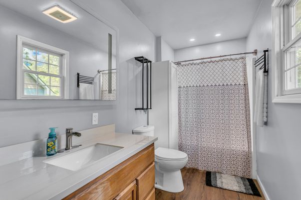 Bathroom, Interior, Recessed Lighting, Wood Texture Flooring