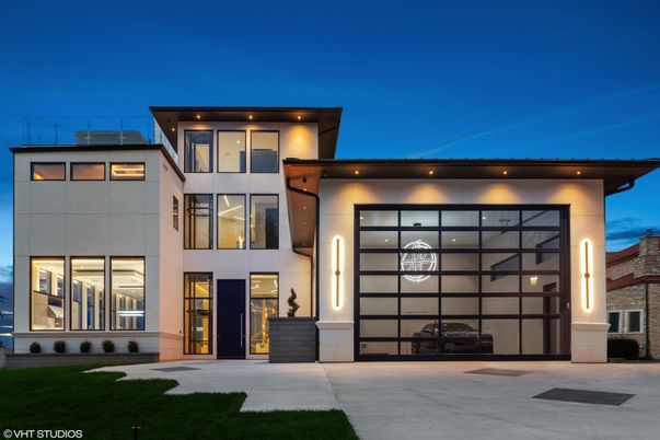 Attached, Exterior, Facade, Modern