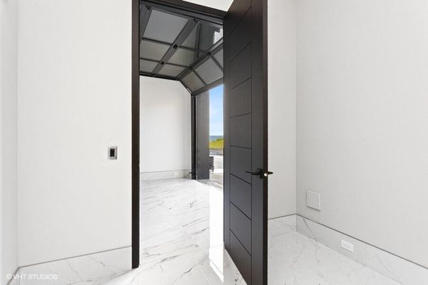 Interior, Marble