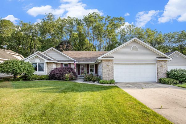 Attached, Exterior, Facade, Brick Facade, Ranch