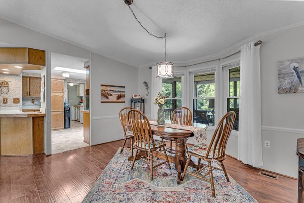 Dining room, Interior, Kitchen, Pendant Lights, Recessed Lighting, Wood Texture Flooring