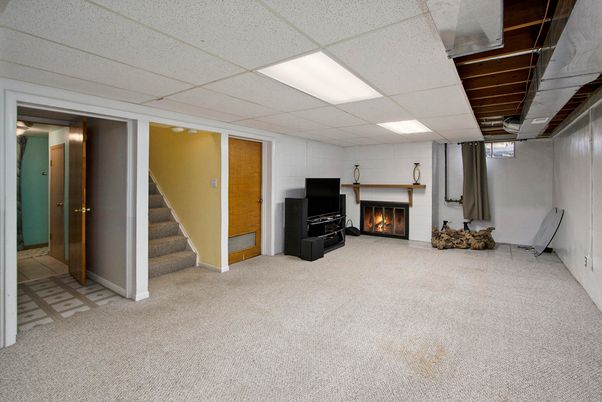 Empty room, Fireplace, Interior, Recessed Lighting