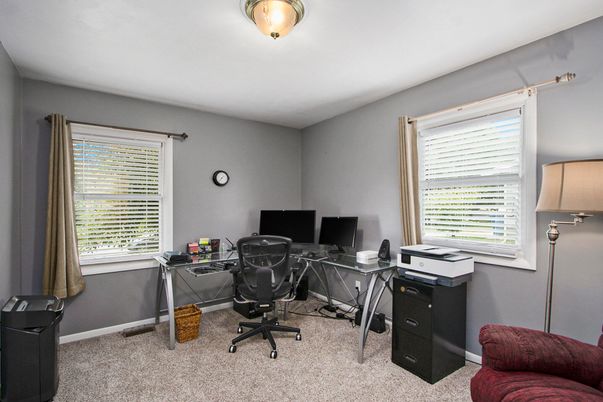 Home Office, Interior