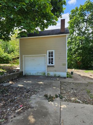 Detached Garage, Exterior