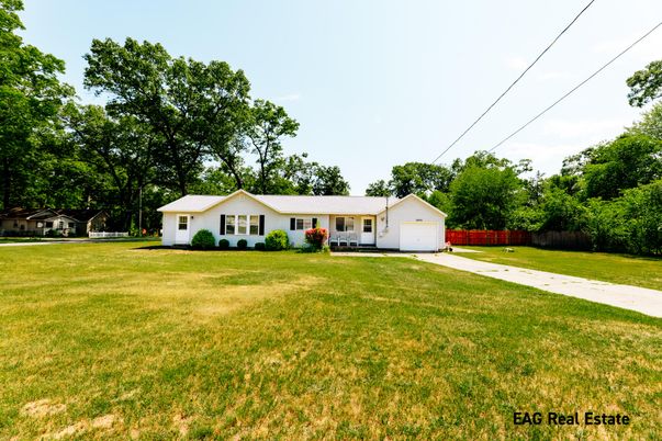 Backyard, Detached Garage, Exterior