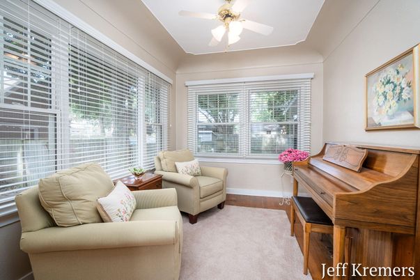 Interior, Living room, Piano