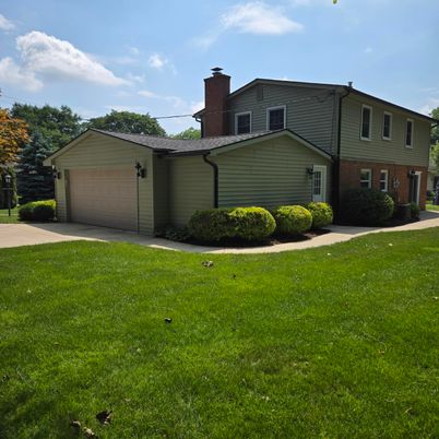 Backyard, Detached Garage, Exterior