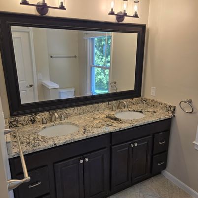 Bathroom, Dual Sink Vanities, Interior