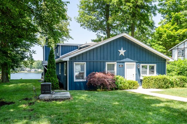 Backyard, Exterior, Water
