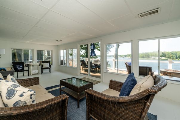 Dining room, Interior, Living room, Water